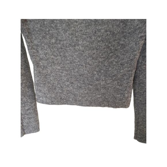 Kendall & Kylie Heather Gray Cropped Knit Sweater Scoop Neck Size Medium - Picture 8 of 9